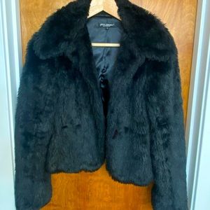 Betsey Johnson faux fur jacket size 2.
